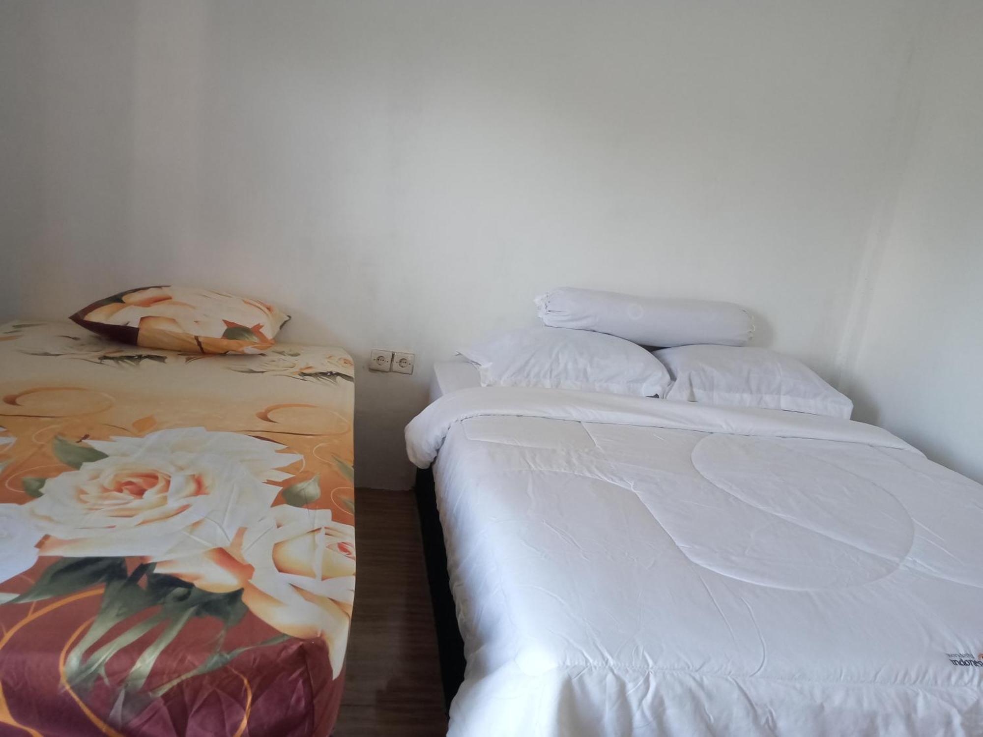 Ramdan Homestay Kuta  Szoba fotó