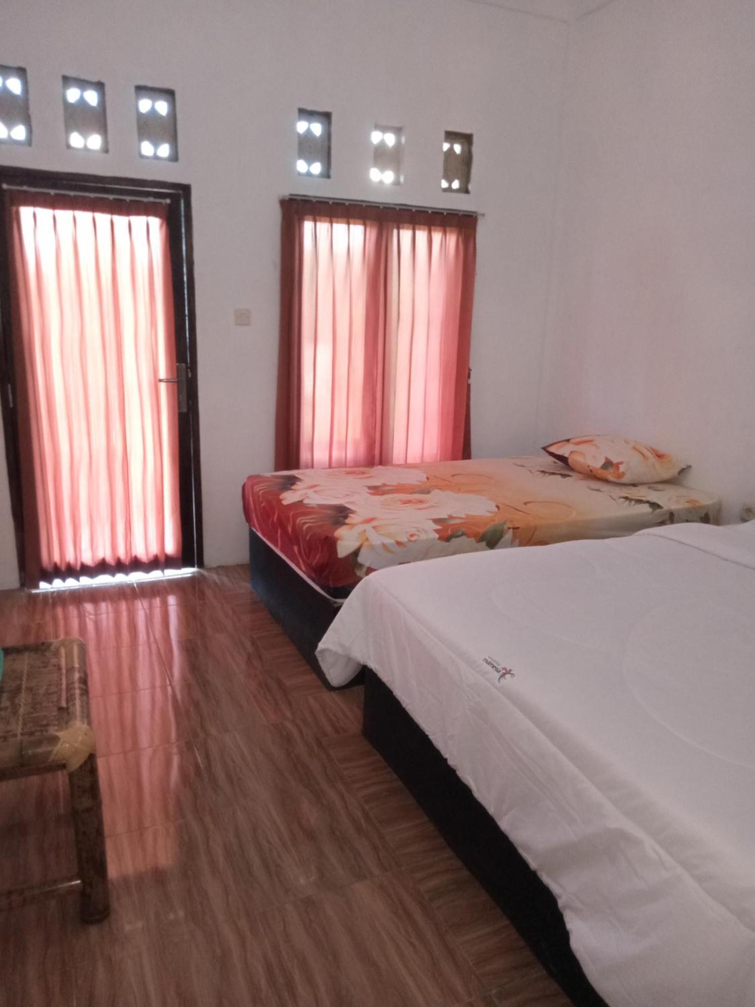 Ramdan Homestay Kuta  Szoba fotó