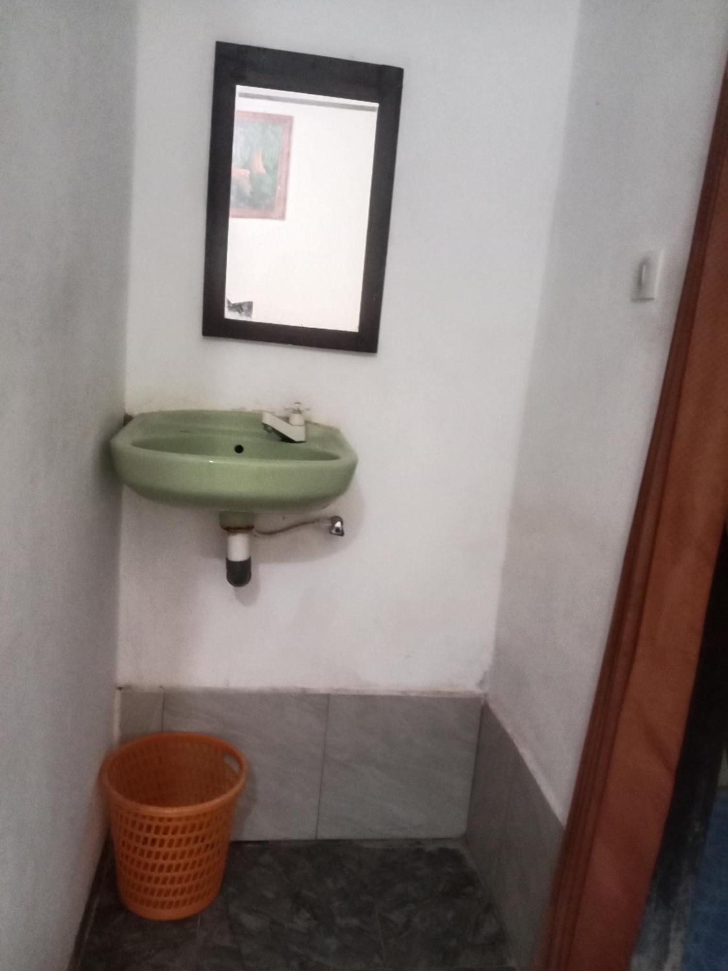 Ramdan Homestay Kuta  Kültér fotó