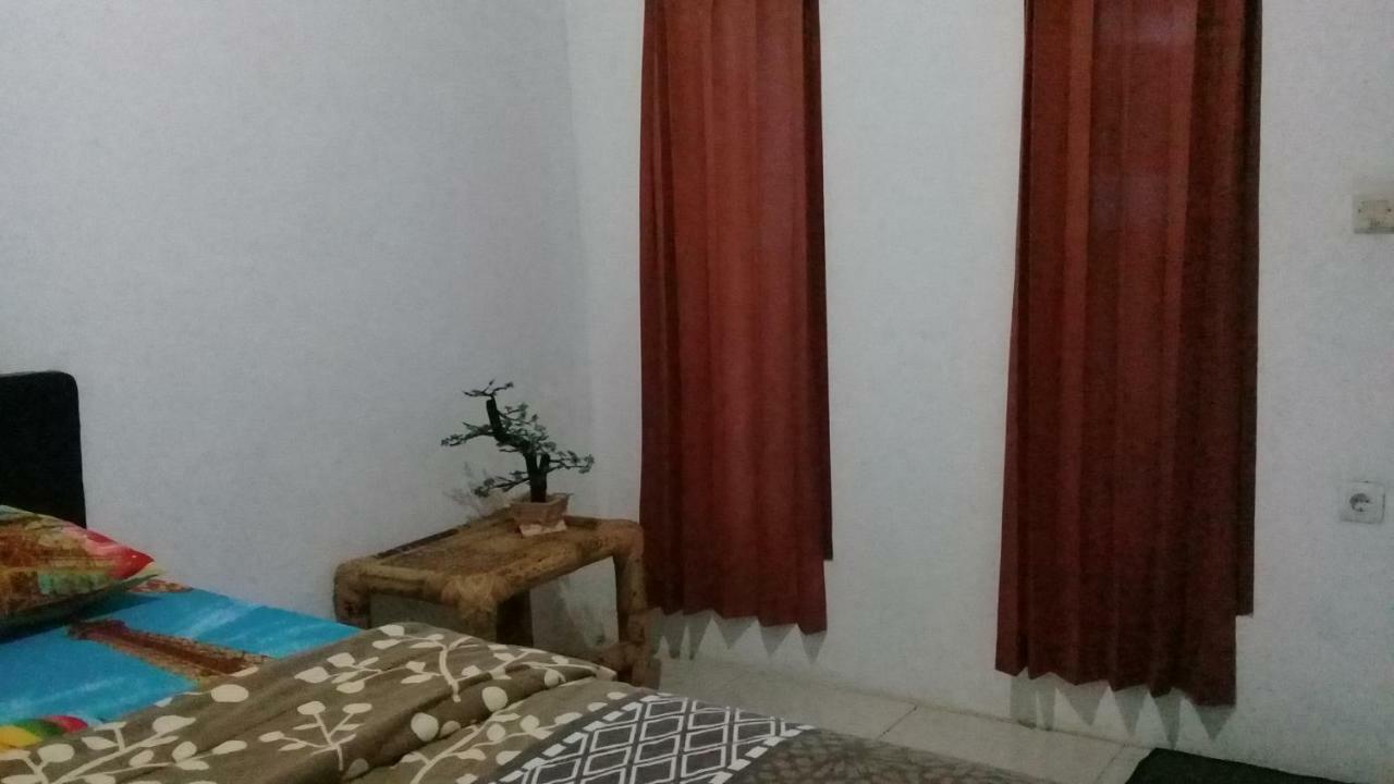 Ramdan Homestay Kuta  Kültér fotó